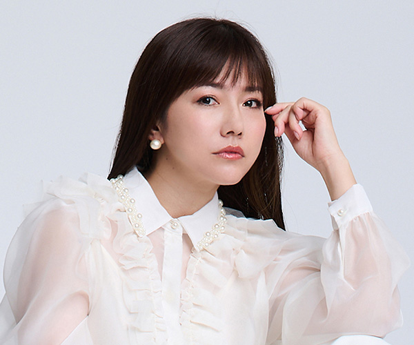 島谷ひとみ