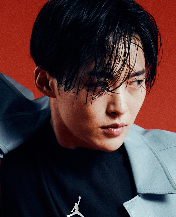 審査員：Back Kooyoung